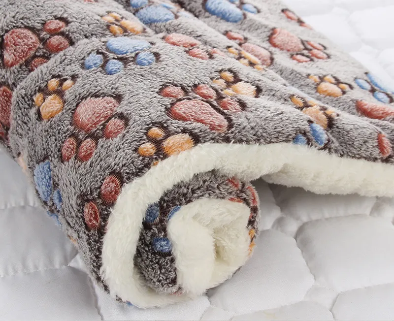 Paw Blanket- Multicolour - 81 x 62 CM - Image 2